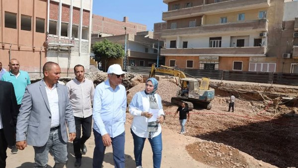 محافظ المنيا يتفقد المركز التكنولوجي 