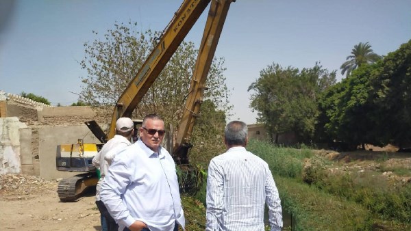 تطهير ترعة الاشمونين 