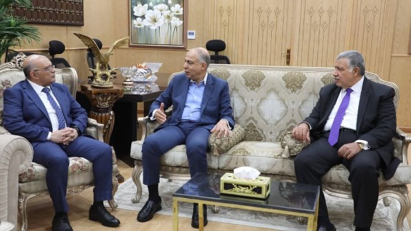 محافظ المنيا يهنئ مدير الامن