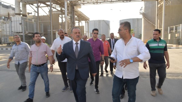 محافظ أسيوط يتفقد مشروع الوحدة الثالثة لتوليد الكهرباء بالوليدية بقدرة 650 ميجاوات