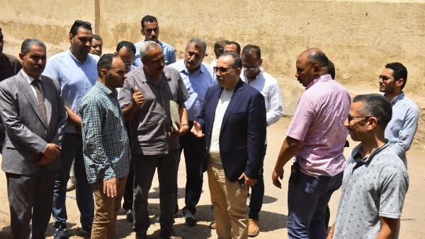 أجرى اللواء محافظ أسيوط يتفقد الموقع المقترح لإنشاء مشروع تنموي متكامل بمدينة أبوتيج