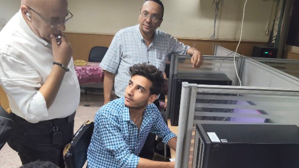 غرفة عمليات صحة قنا
