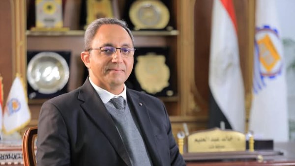 محافظ قنا 