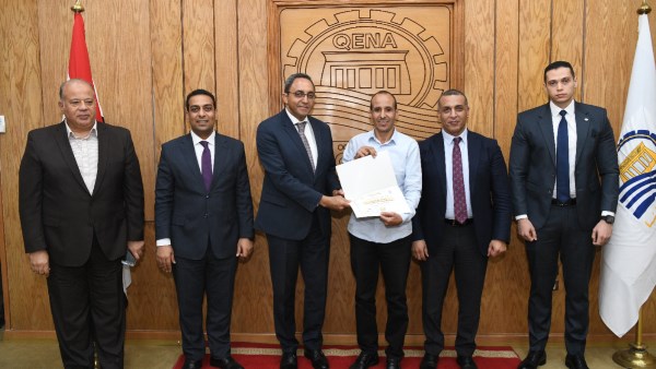 اجتماع الرقابة الإدارية بقنا 