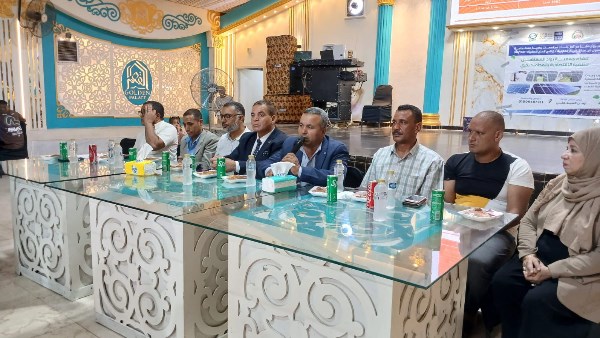 رئيس مدينة أرمنت يشهد حفل ختام مشروع زراعة القصب بالشتلات والرى بالتنقيط