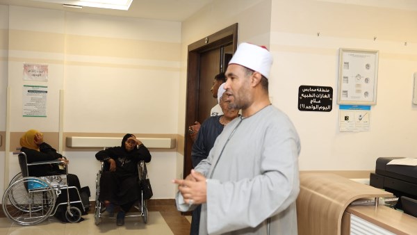 قافلة دعوية من الأزهر تزرع الأمل في قلوب أطفال شفاء الأورمان