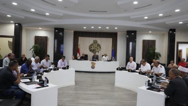 محافظ أسوان: تحقيق الجاهزية والاستعداد الجيد لماراثون انتخابات مجلس الشيوخ أغسطس المقبل