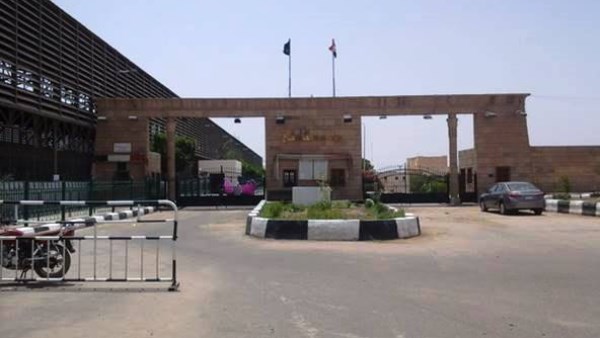 ميناء السد العالى شرق باسوان