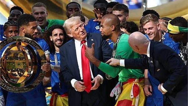 دونالد ترامب