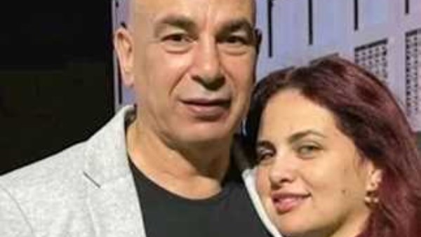حسام حسن وزوجته
