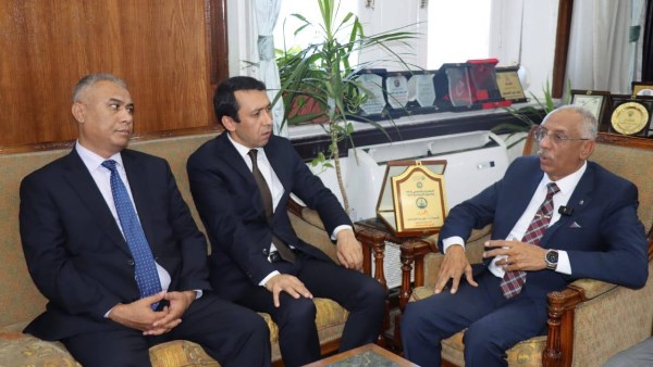 زيارة لجامعة الإسكندرية