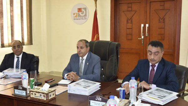 حبشي يترأس اجتماع مجلس إدارة المنطقة الصناعية جنوب بورسعيد