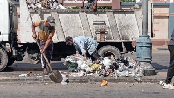 حملات للنظافة بقطاعات الضواحي المختلفة