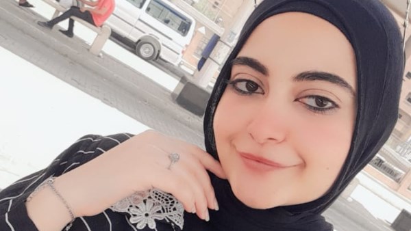 الطالبة هاجر طارق 