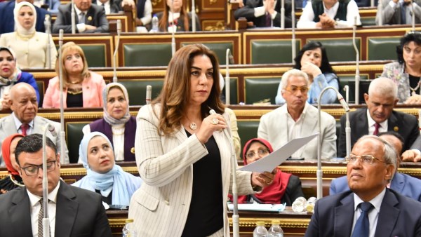 وزيرة التنمية المحلية 