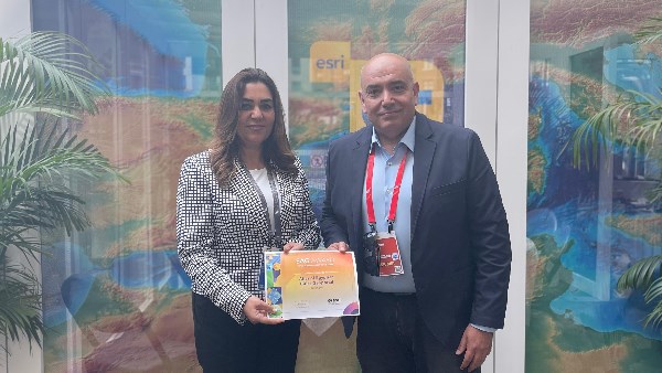 لقاء وزيرة التنمية المحلية 
