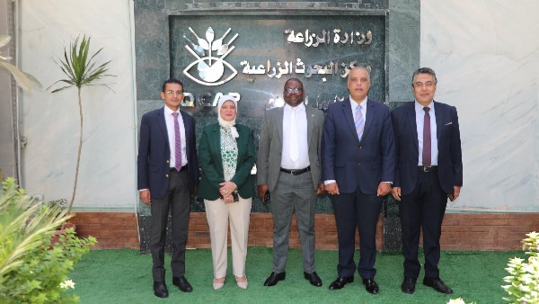 لدكتور سعد موسى المشرف على العلاقات الزراعية الخارجية