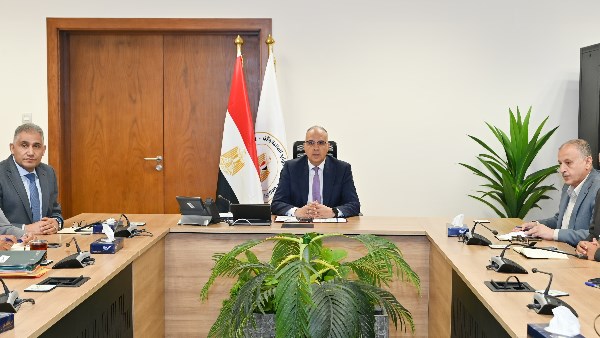 وزير الري