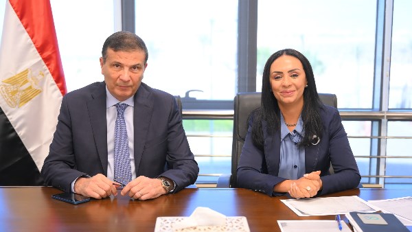 وزيرا الزراعة والتضامن الإجتماعي 