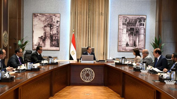 لقاء اليوم 
