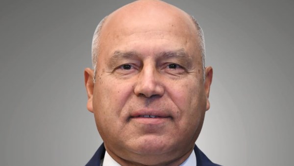 وزير النقل 