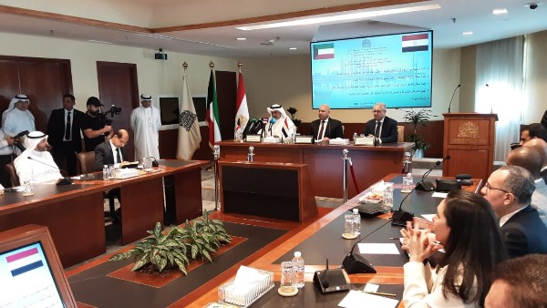 لقاء اليوم 