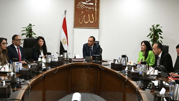 لقاء اليوم 