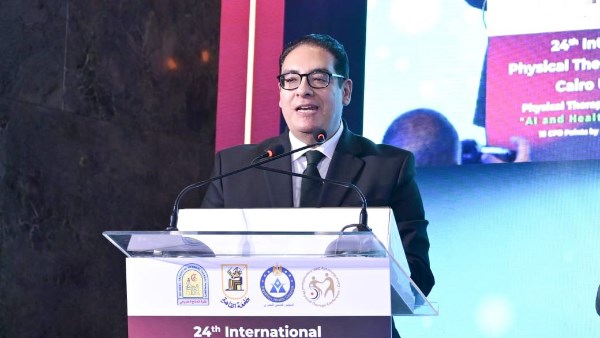 رئيس جامعة القاهرة 