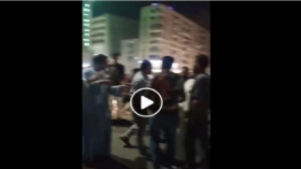 أولوية المرور.. سائقان يتعديان على بعضهما بالضرب في القاهرة| فيديو