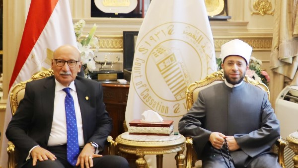 وزير الأوقاف ورئيس محكمة النقض 