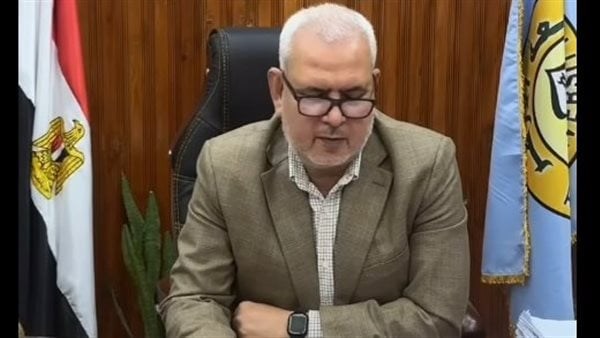 عميد أصول الدين يهنئ أوائل الكلية هاتفيًا.. وجامعة الأزهر تدرس إنشاء فرع أهلي