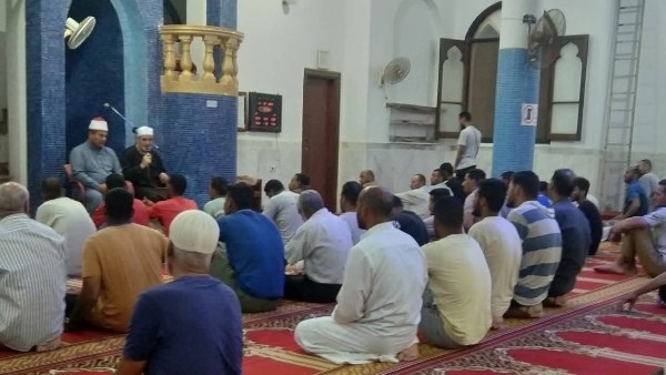 احدى المجالس العلمية 