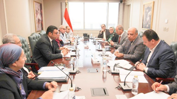 اجتماع وزيري الكهرباء والاسكان