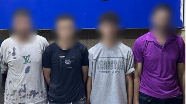راكبين دراجة نارية.. القبض على لصوص الهواتف المحمولة بدار السلام