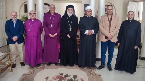 الأنبا باسيليوس يستقبل رئيس أساقفة إقليم الإسكندرية للكنيسة الأسقفية الإنجليكانية