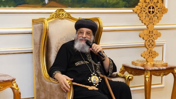 قداسة البابا يلتقي مع شباب لوجوس في حلقات نقاشية