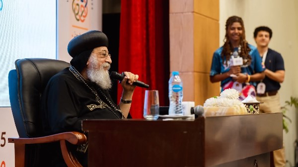 ندوة لشباب ملتقى لوجوس مع قداسة البابا تواضروس