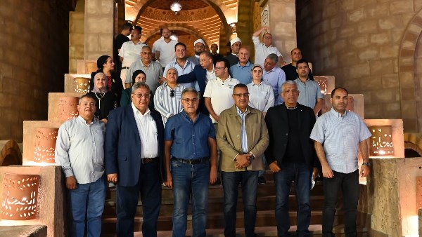 جولة برلمانية للكشف عن مشروعات التطوير والنقل الأخضر بشرم الشيخ | صور