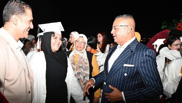 محافظ جنوب سيناء خلال حضوره الحفل 