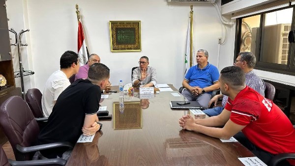 رئيس اتحاد الطائرة يجتمع باللجنة الطبية للوقوف على حجم إصابات اللاعبين الدوليين