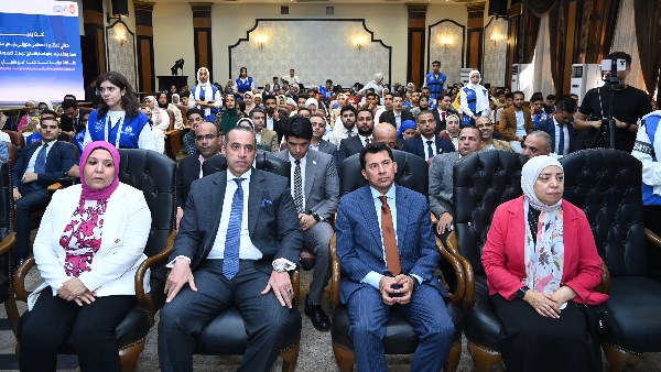 حقائق وأرقام.. وزيرا الرياضة والشئون النيابية يشهدان اللقاء الحواري السابع مع الشباب