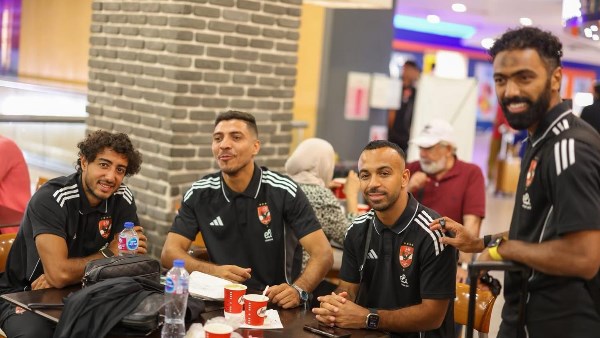 لاعبو الأهلي