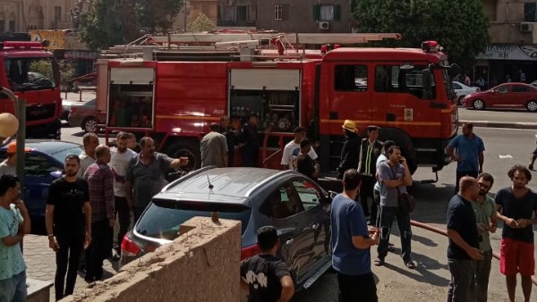 السيطرة على حريق أسفل عقار بمنطقة مصر الجديدة .. شاهد