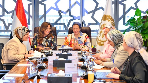 وزيرة التنمية المحلية