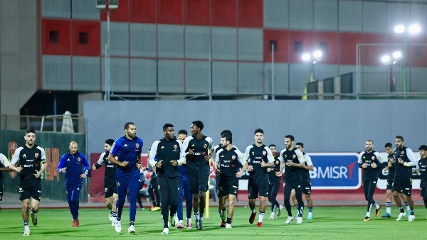 الأهلي يعدل برنامجه التدريبي استعدادا للدوري