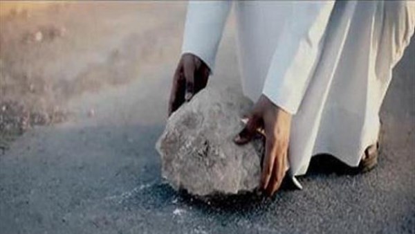 فضل إماطة الأذى عن الطريق