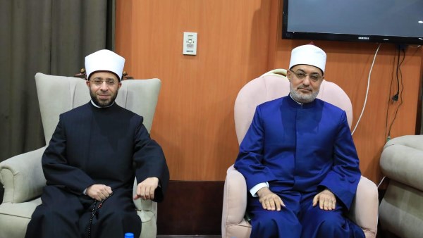 مفتي الجمهورية: يجب أن تعمل مؤسسات الدولة كافة في إطار خطة موحدة لتحصين عقول الشباب من الأخطار الفكرية