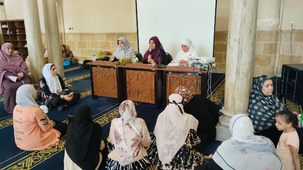 اللقاء الأسبوعي من البرامج الموجهة للمرأة بالجامع الأزهر