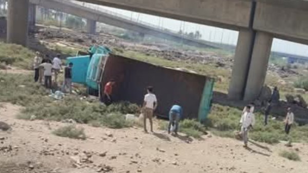 السيارة بعد سقوطها من أعلى الإقليمي