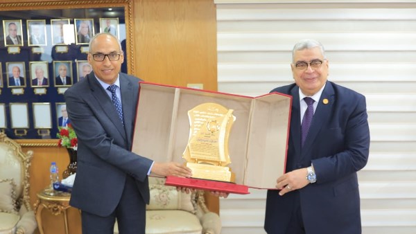 الأمانة العامة لمجلس الدولة تُكرم رئيسها السابق المستشار أحمد عبود